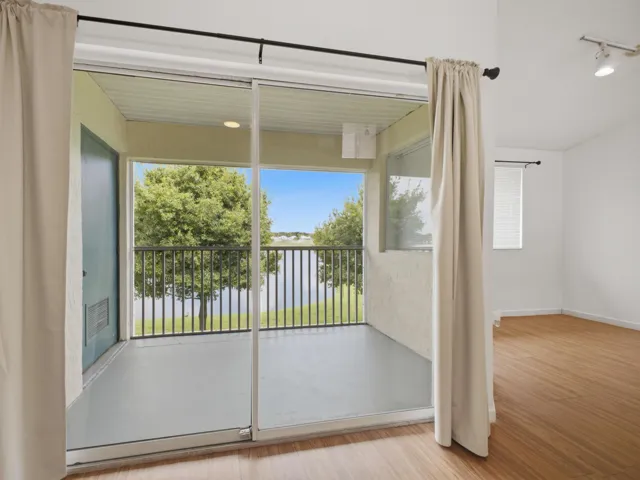 13215 Glenmoor Dr - Balcony and View