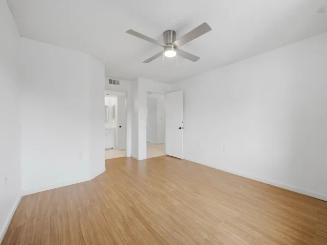 13215 Glenmoor Dr - Bedroom 2