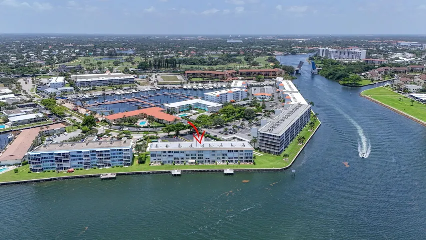 62-web-or-mls-DJI_20260710012218_0556_D-