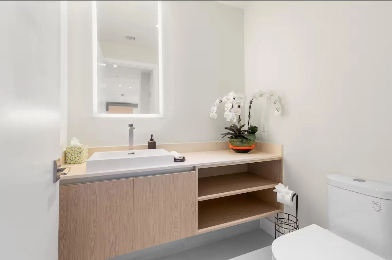 powder room