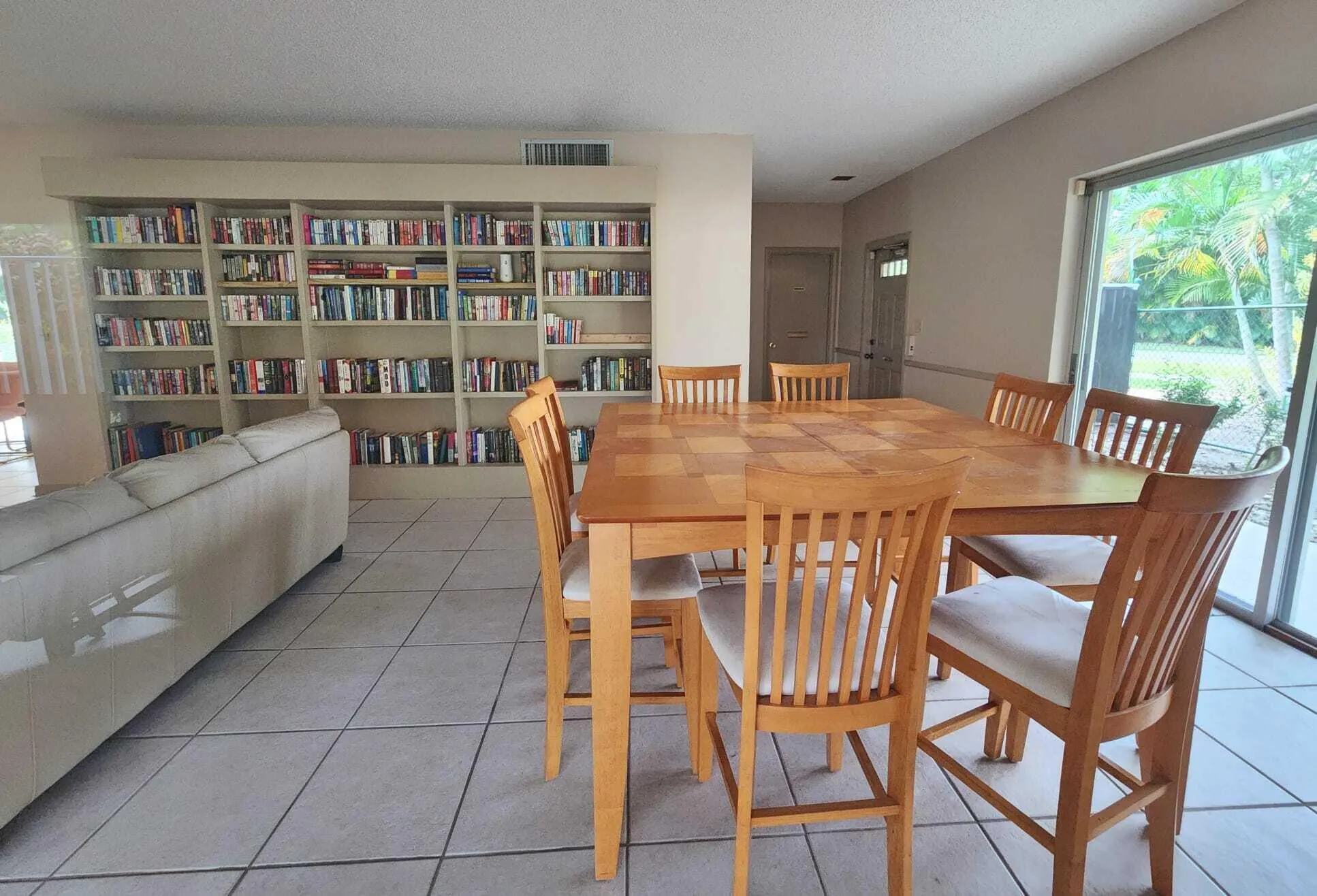 Club house library