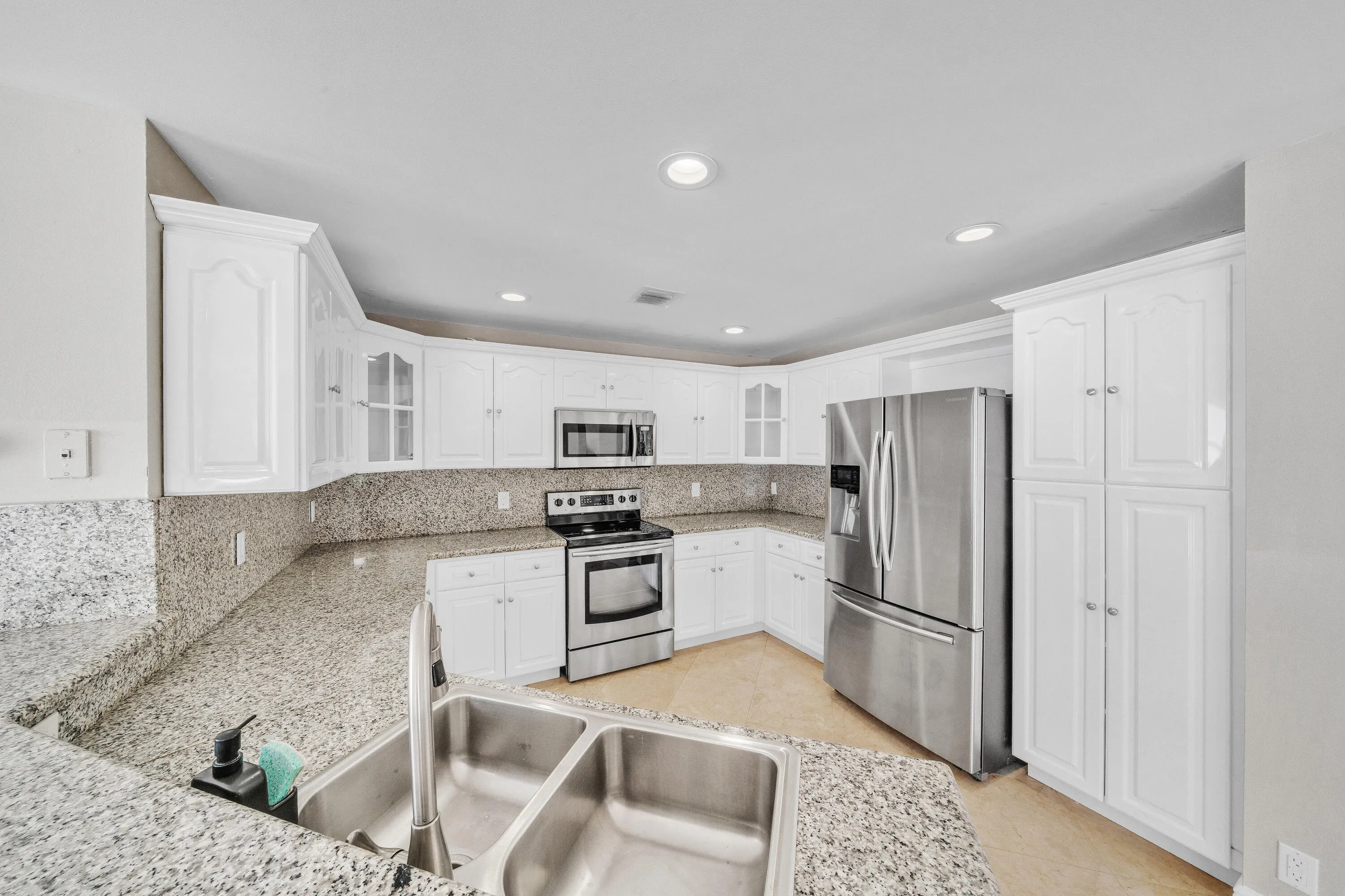 7 Kitchen (5)