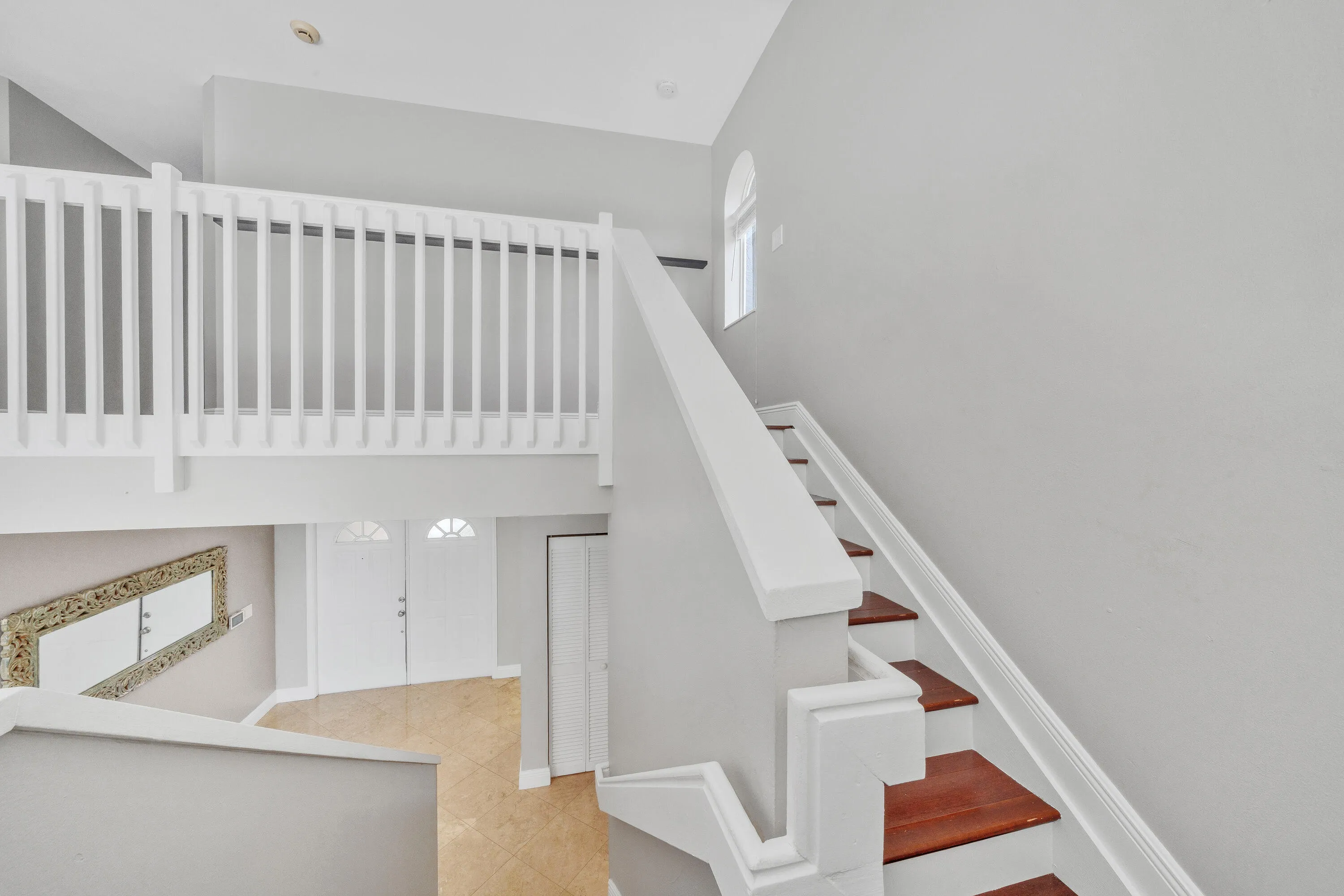 23 Stairwell (2)