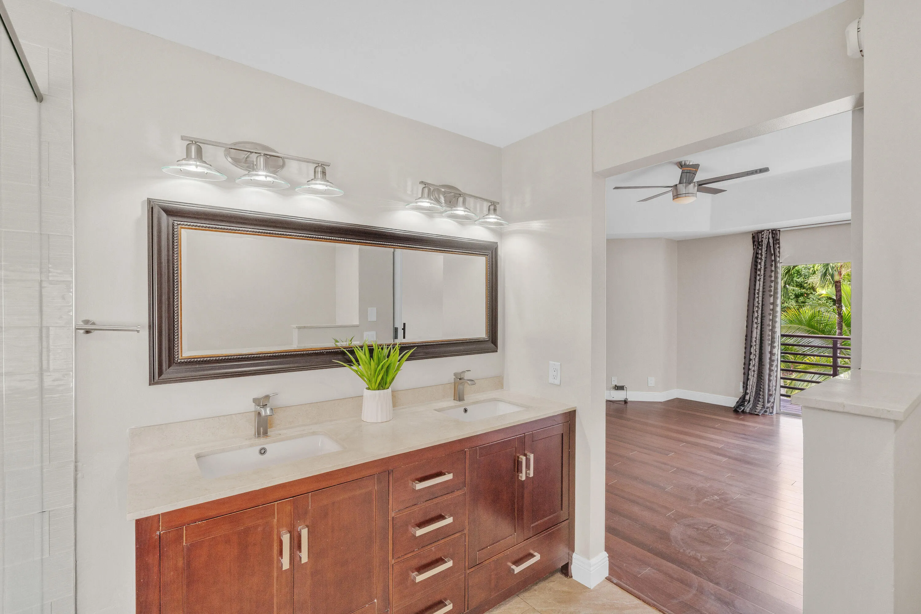 27 Primary Bathroom (4)