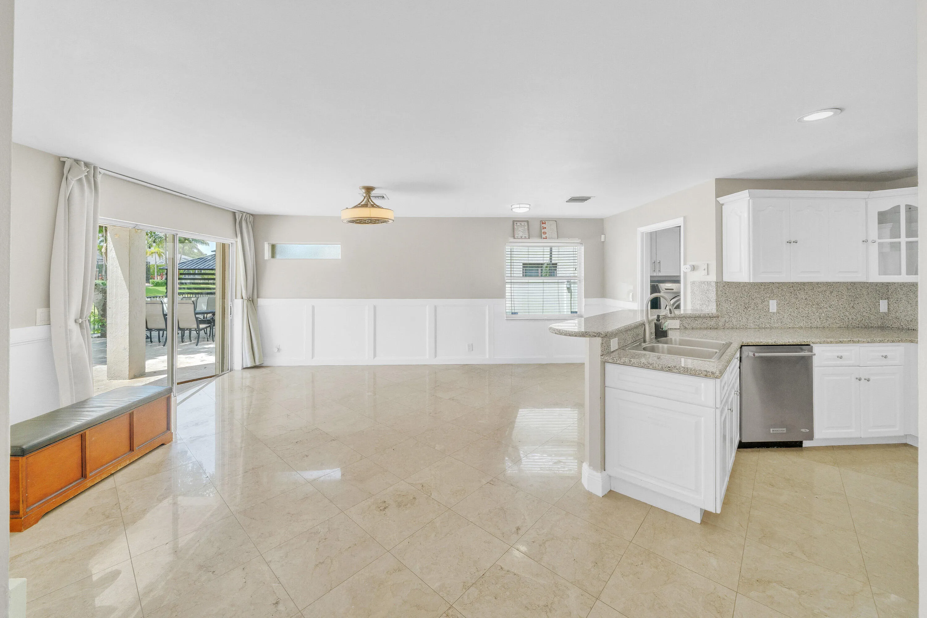 7 Kitchen (2)