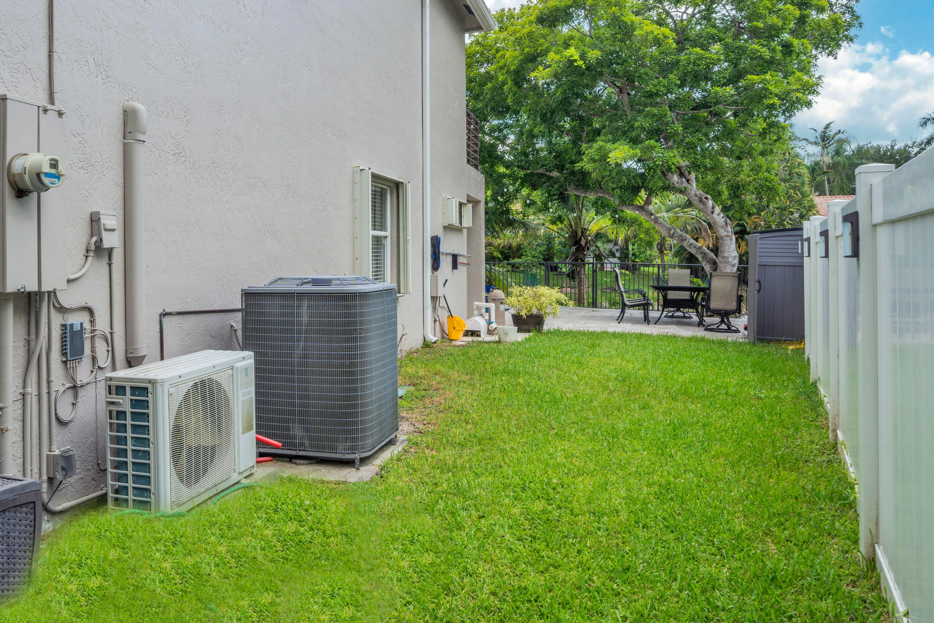 40 Backyard (1)