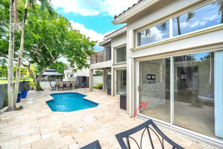 21 Pooldeck