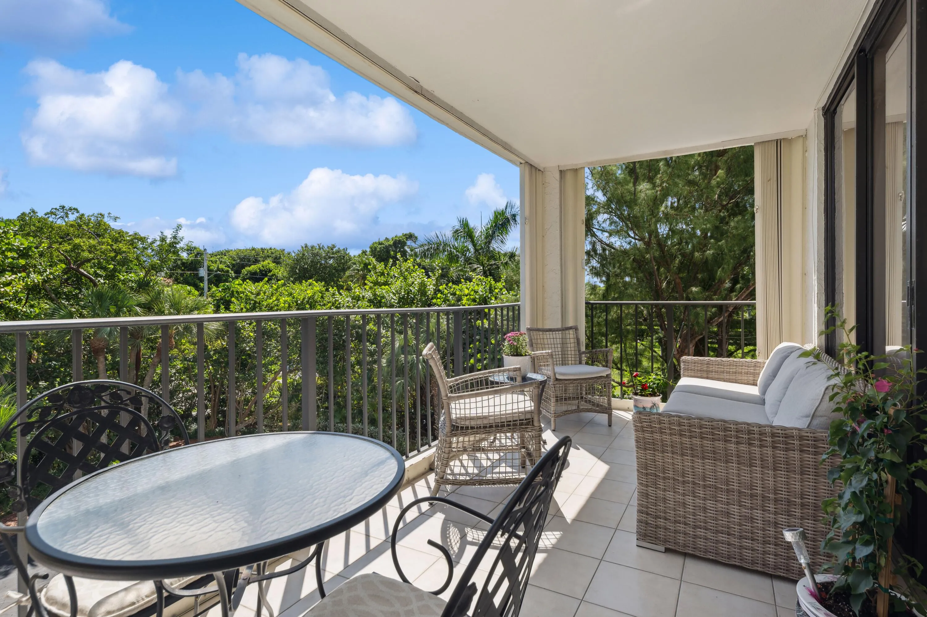 24_4600-S-Ocean-Blvd_Apt-301_Patio_Print