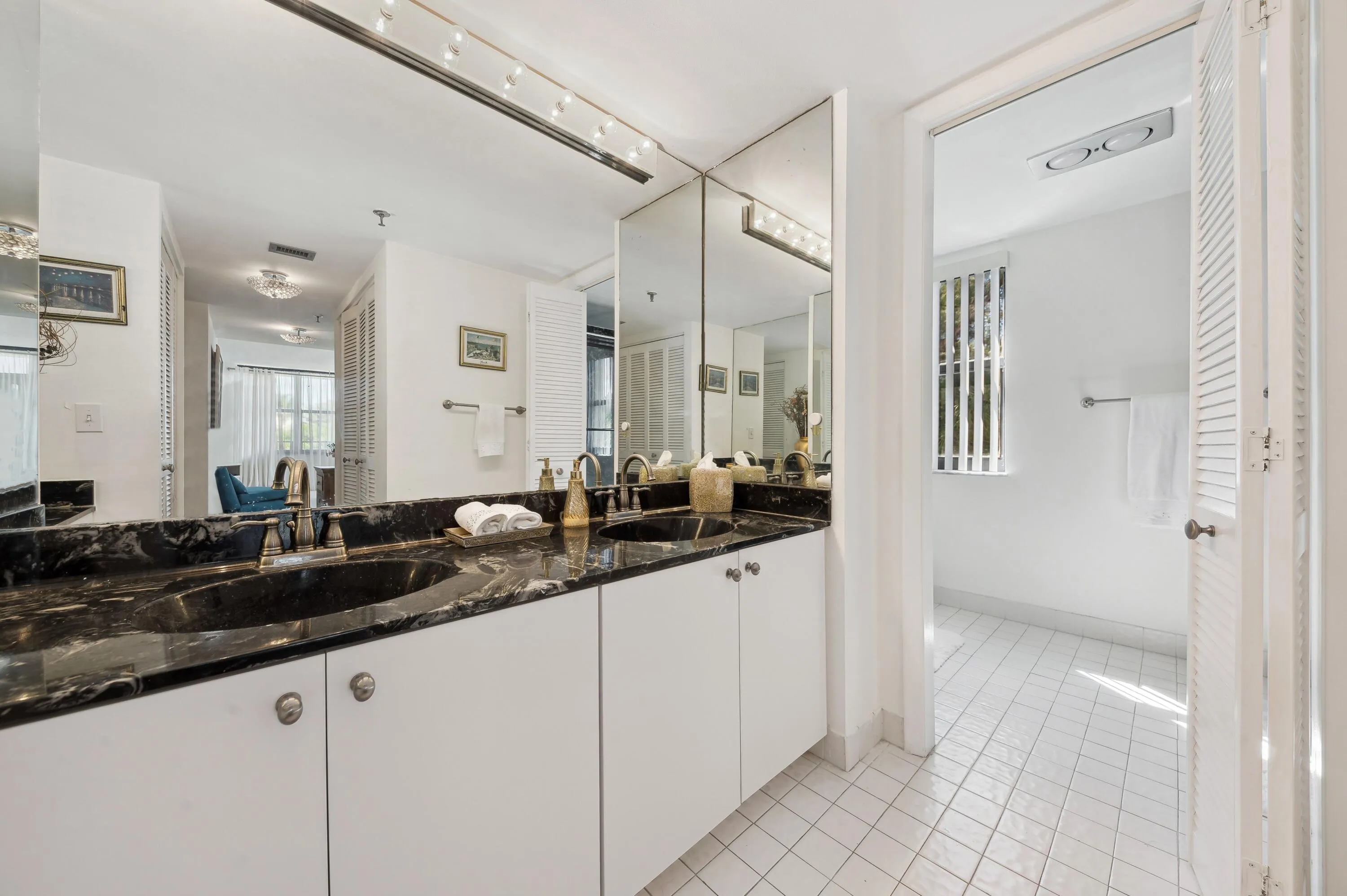 16_4600-S-Ocean-Blvd_Apt-301_Primary-Bat