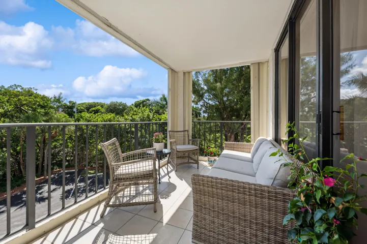 25_4600-S-Ocean-Blvd_Apt-301_Patio_Print