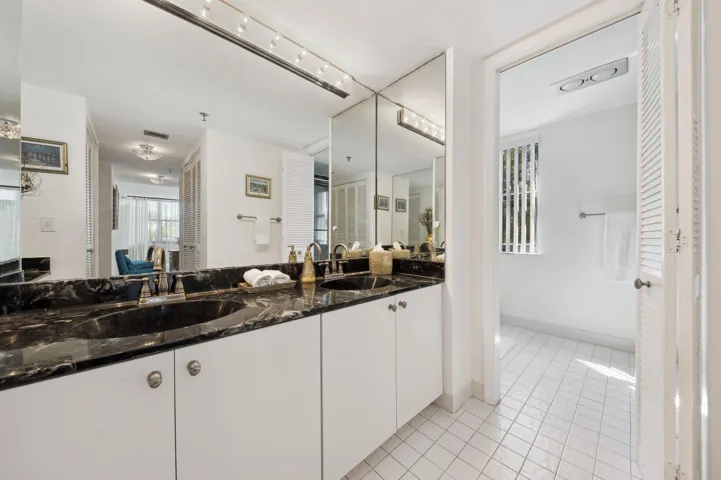16_4600-S-Ocean-Blvd_Apt-301_Primary-Bat