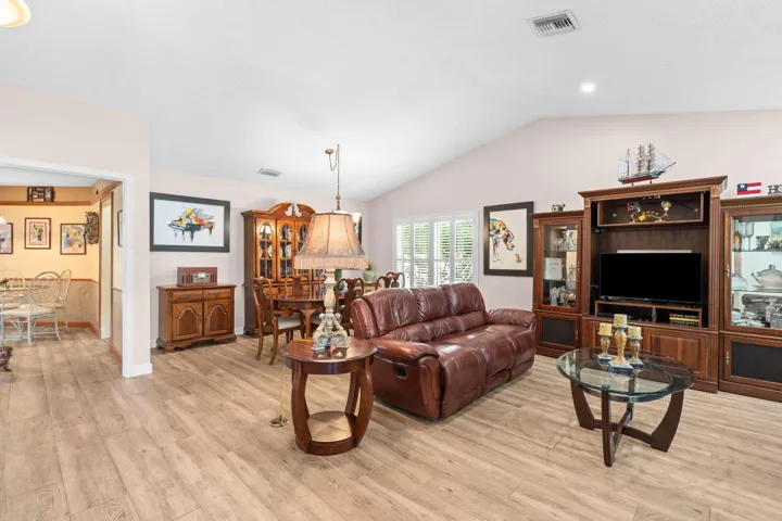 7-web-or-mls-1491 NW 99th Ave, Plantatio