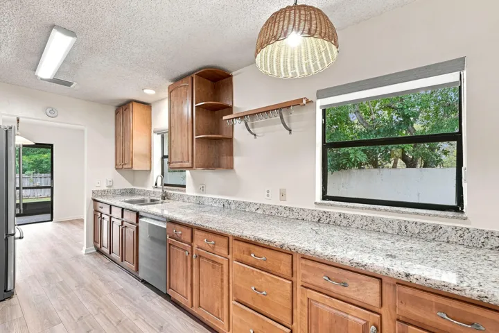 Ample Counter and Cabinet Space