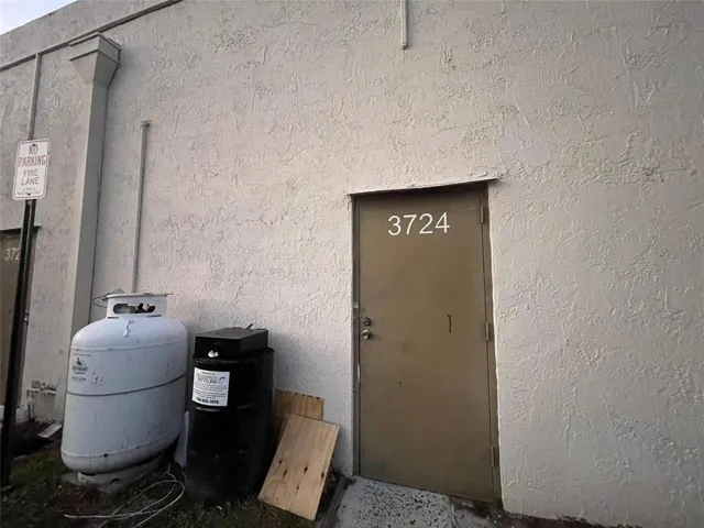 2900 STATE ROAD 7 - PIC40