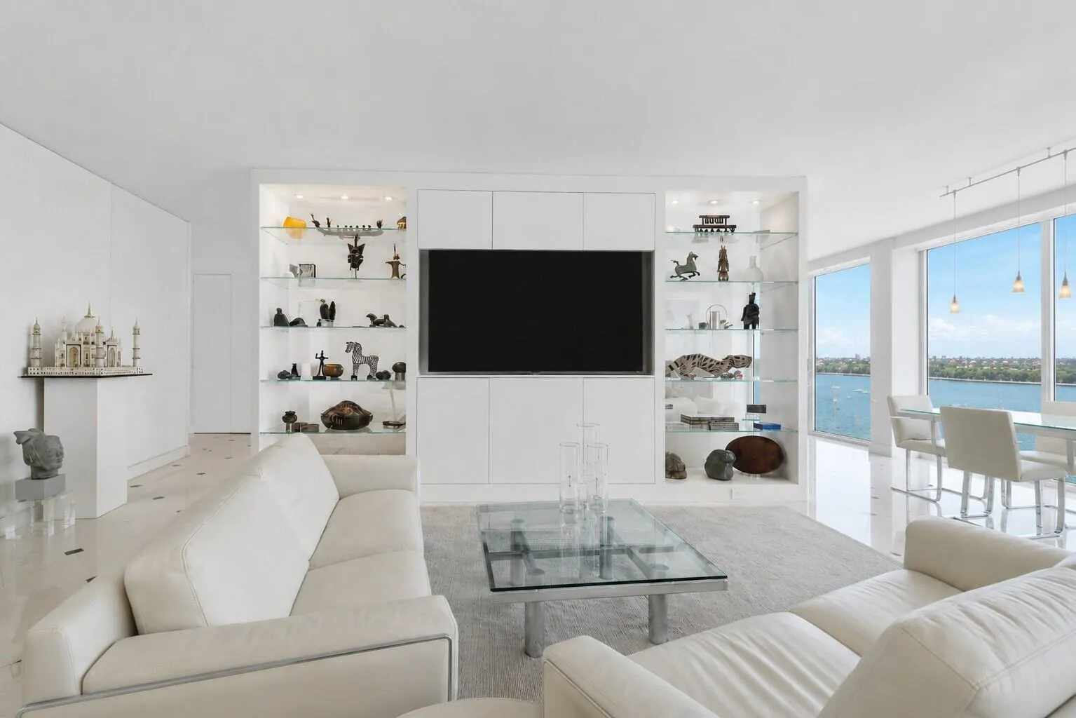 Light and Open Living