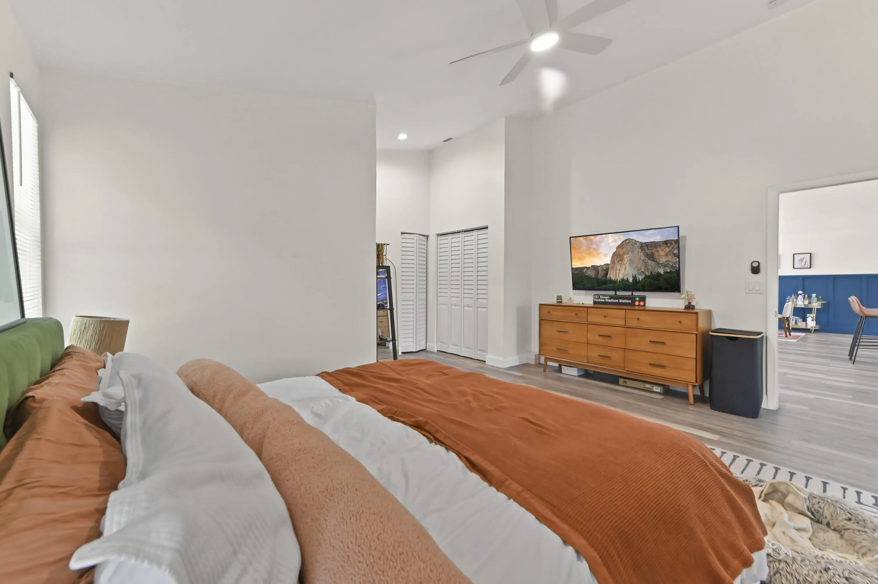 24 Bedroom 05