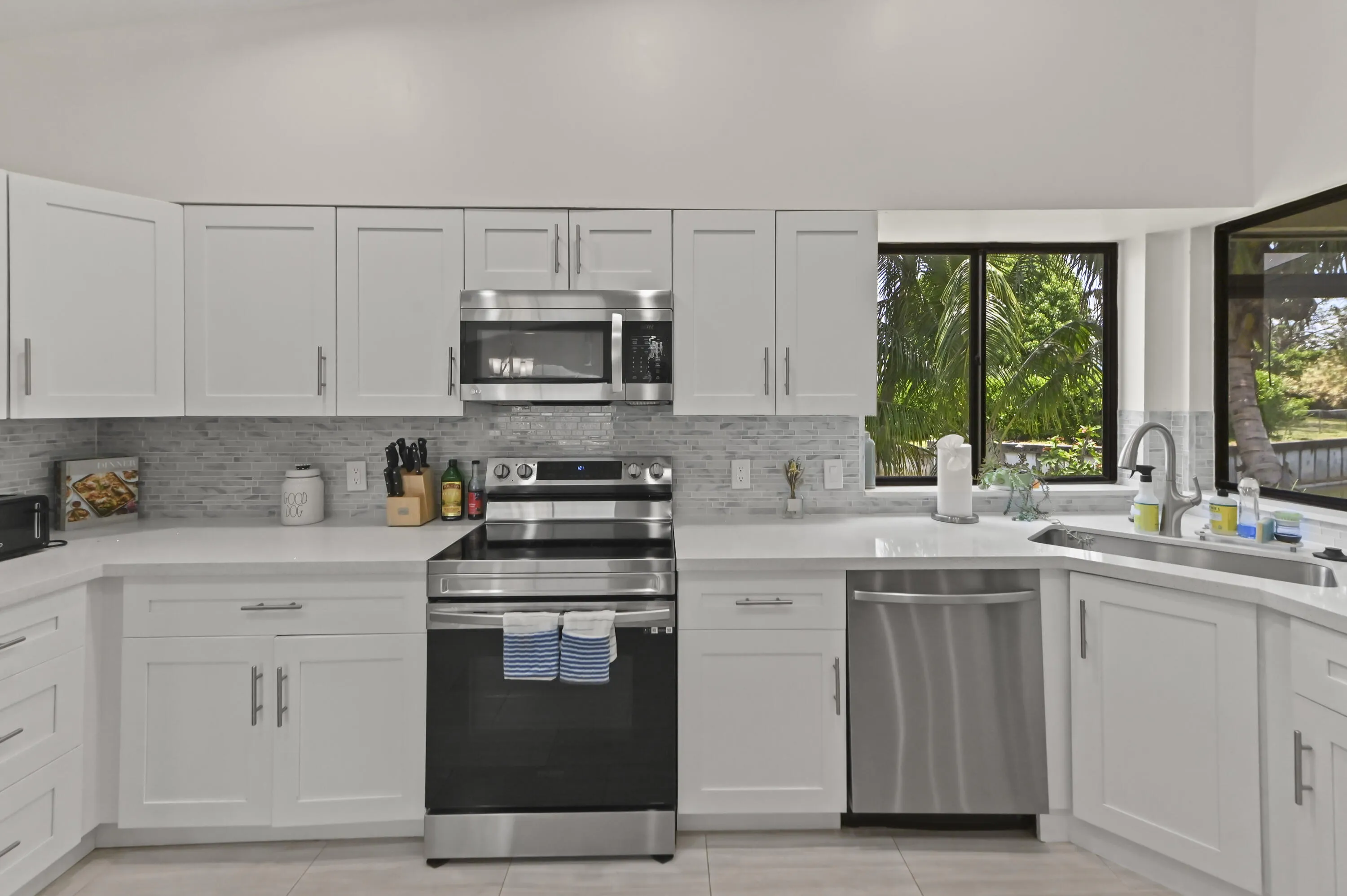 15 Kitchen 04