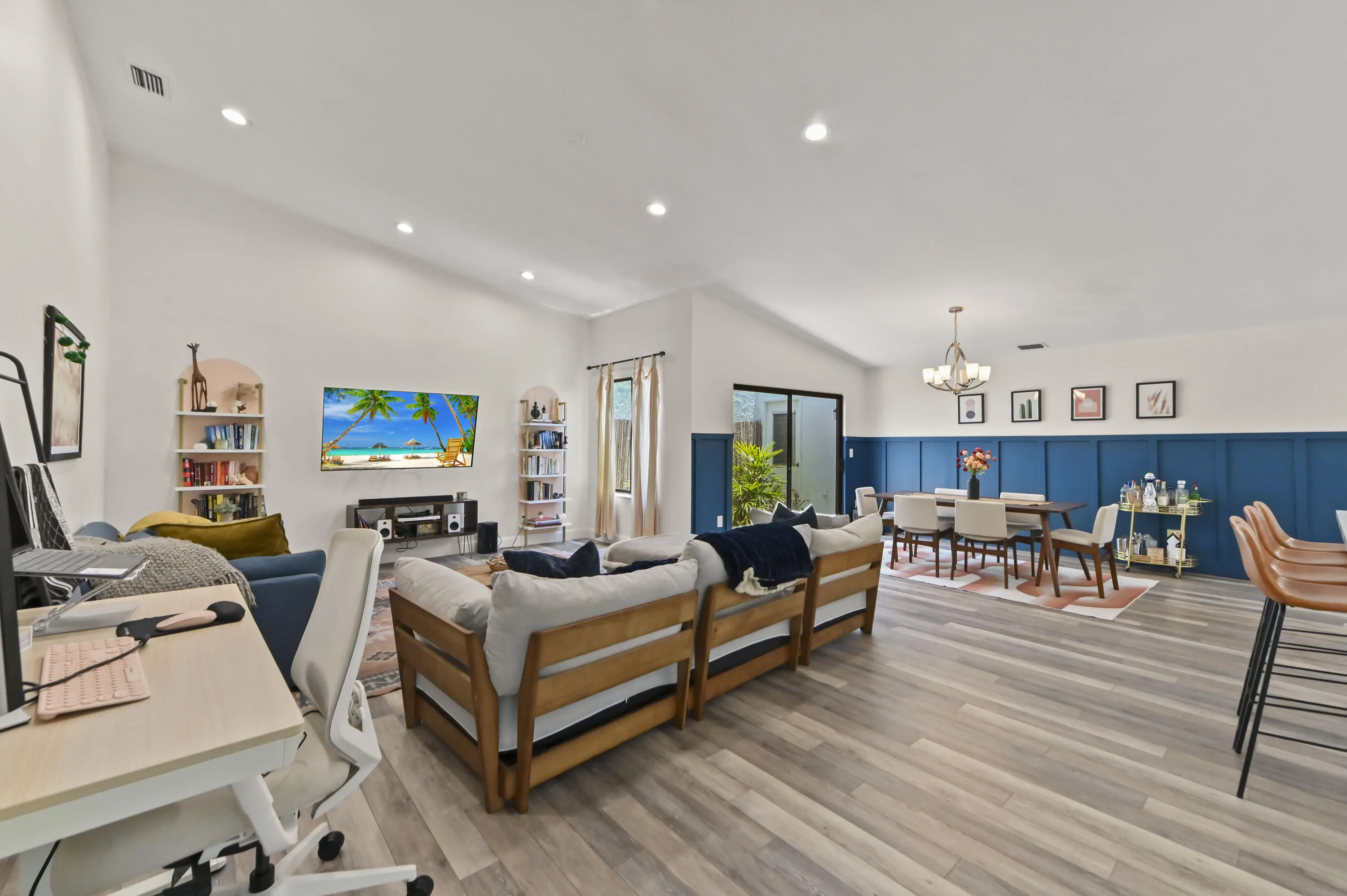 10 Living Room 07