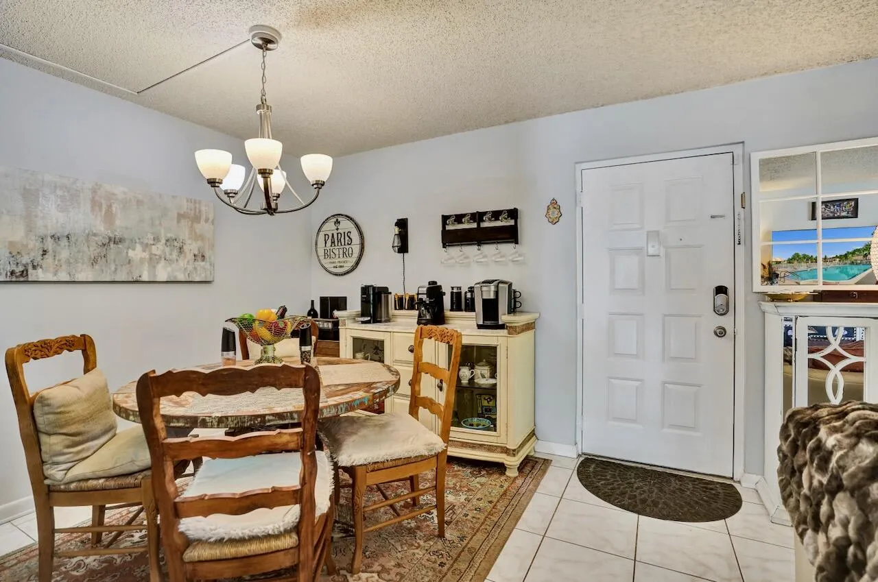 608 Sea Pine Way - 6