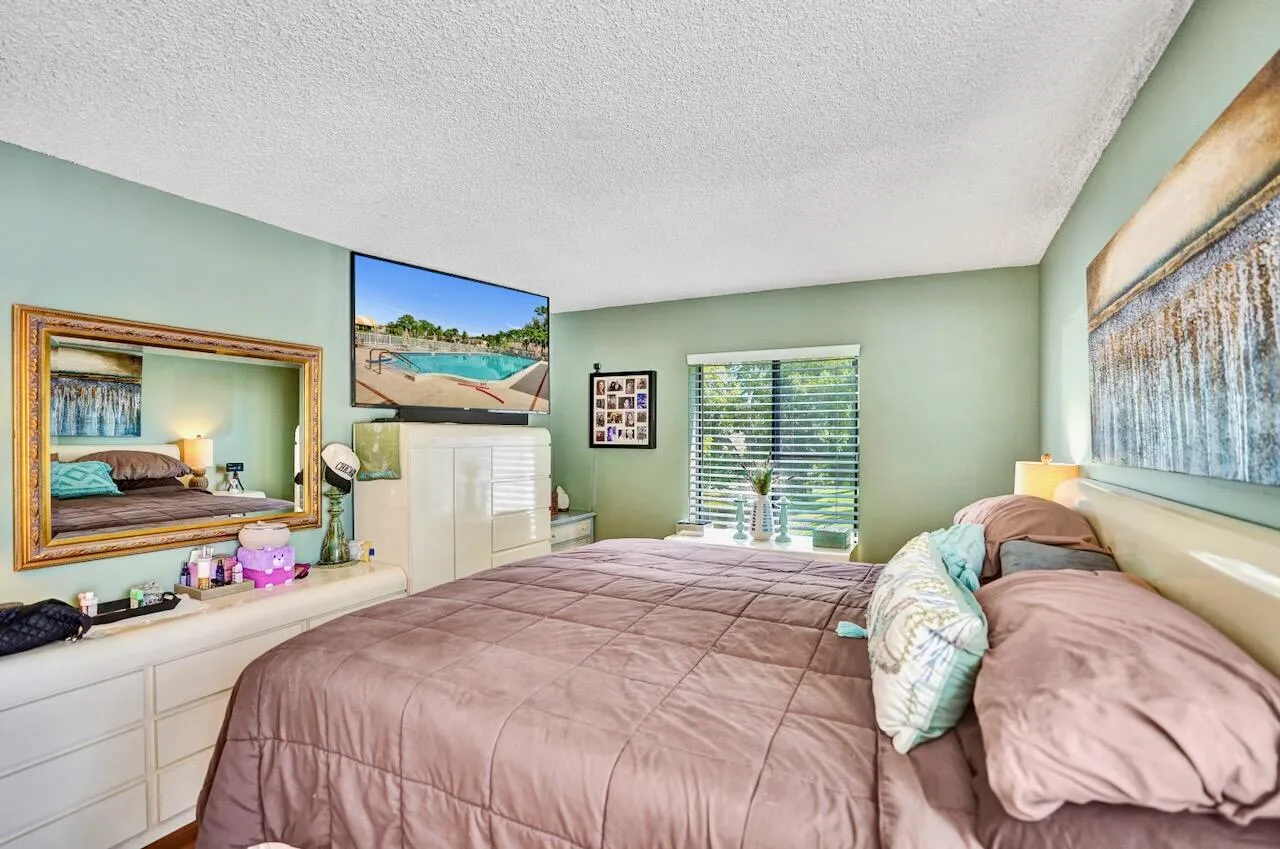 608 Sea Pine Way - 24