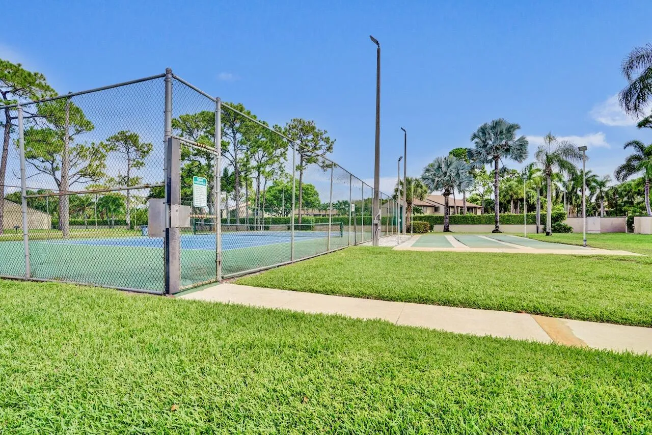 608 Sea Pine Way - 35