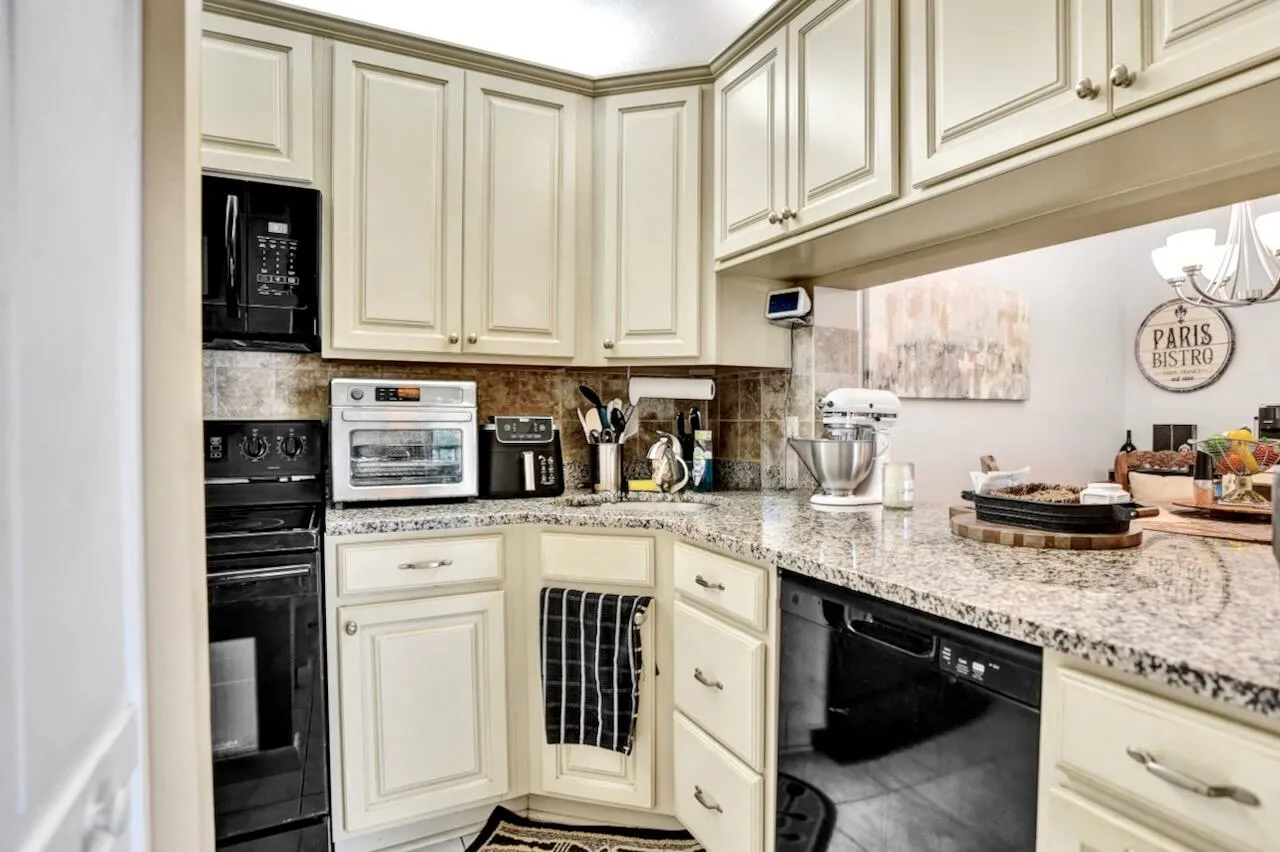 608 Sea Pine Way - 17