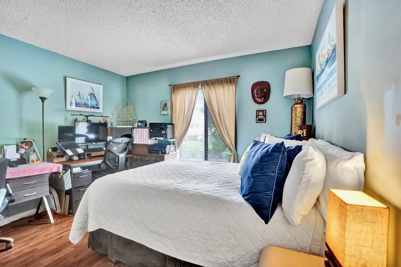 608 Sea Pine Way - 19