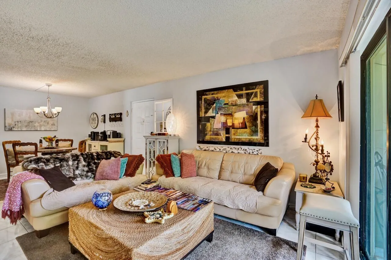 608 Sea Pine Way - 4