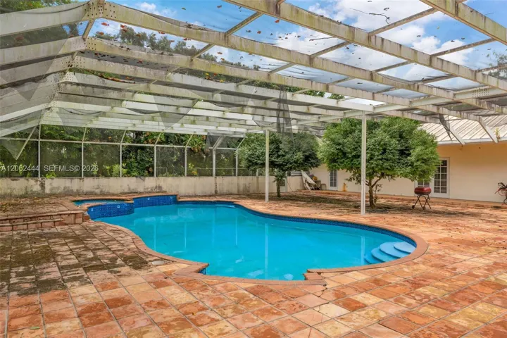 PRESSURE CLEANING AND SACREENING CAN DO WONDERS.