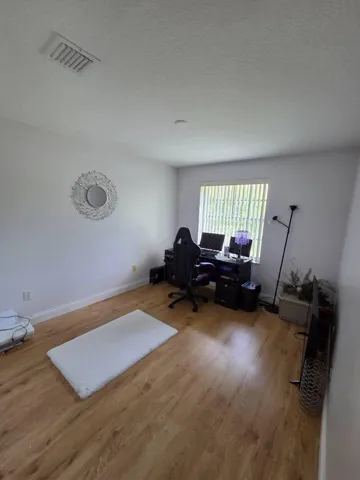 room u