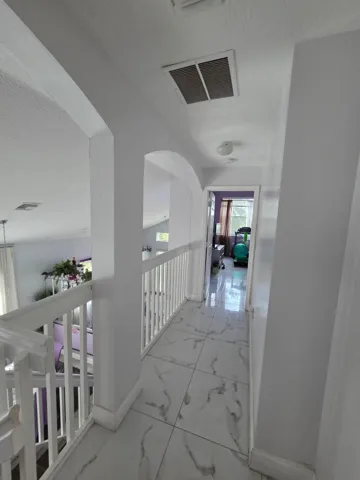 foyer upstair