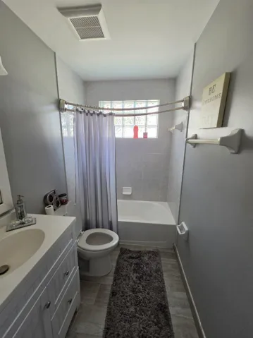 bathroom u
