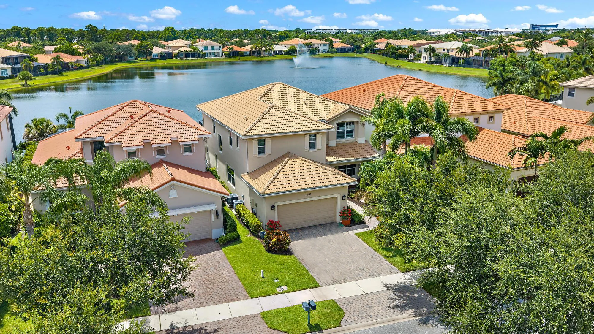 12132 Aviles Cir-61