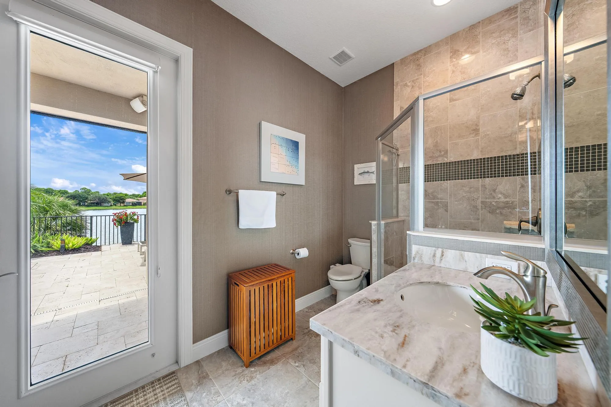 12132 Aviles Cir-38