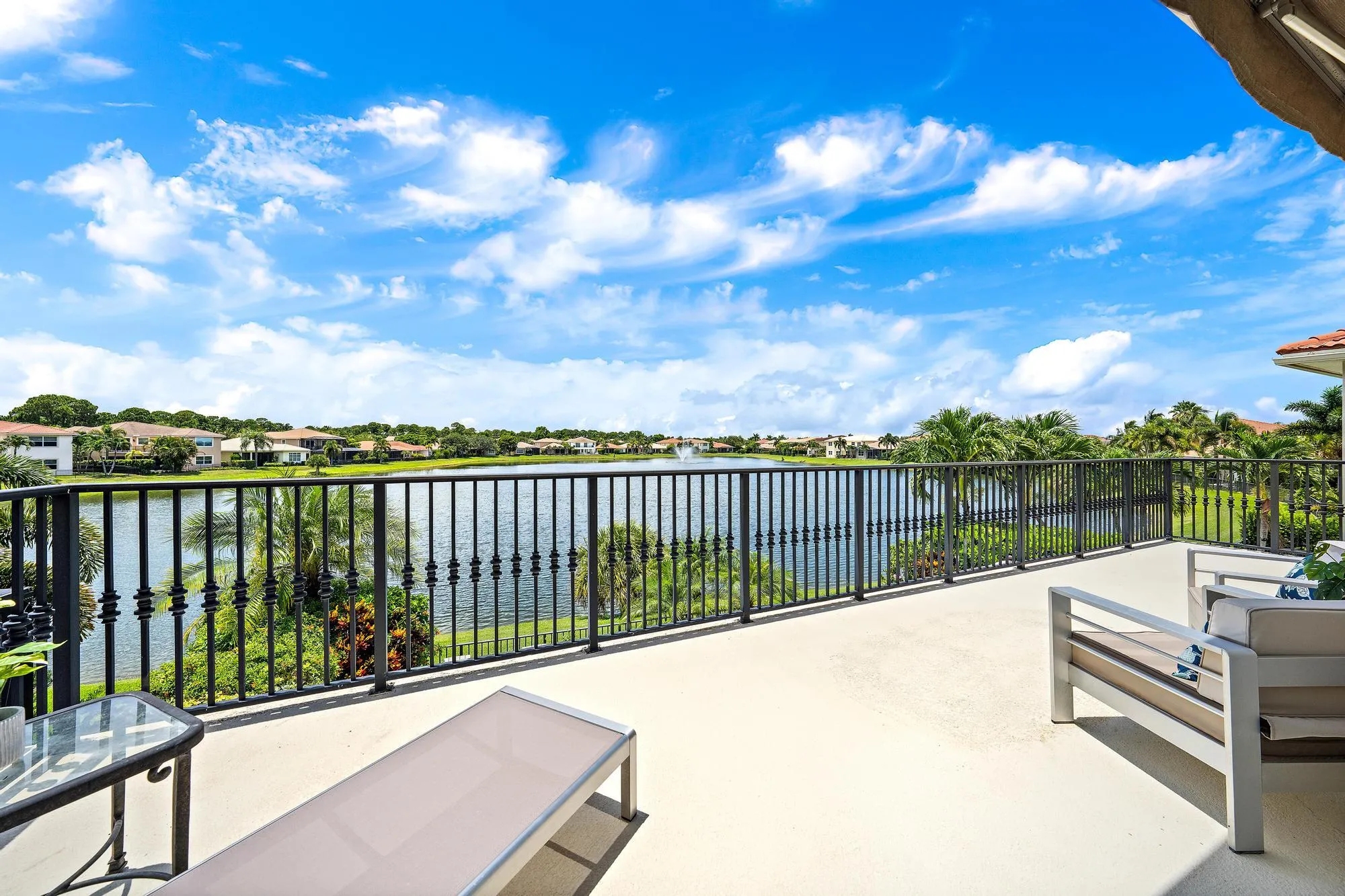 12132 Aviles Cir-32