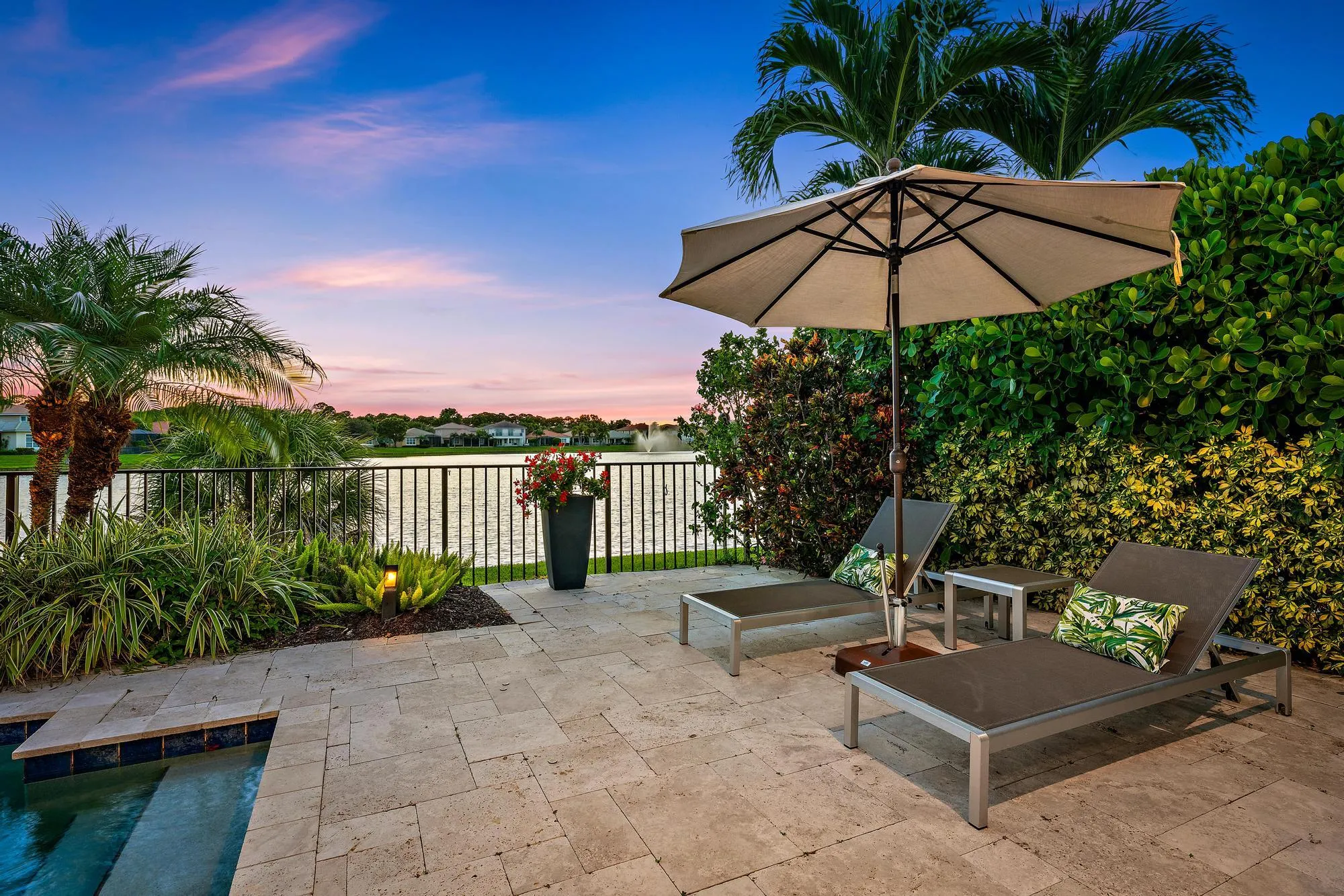 12132 Aviles Cir-51