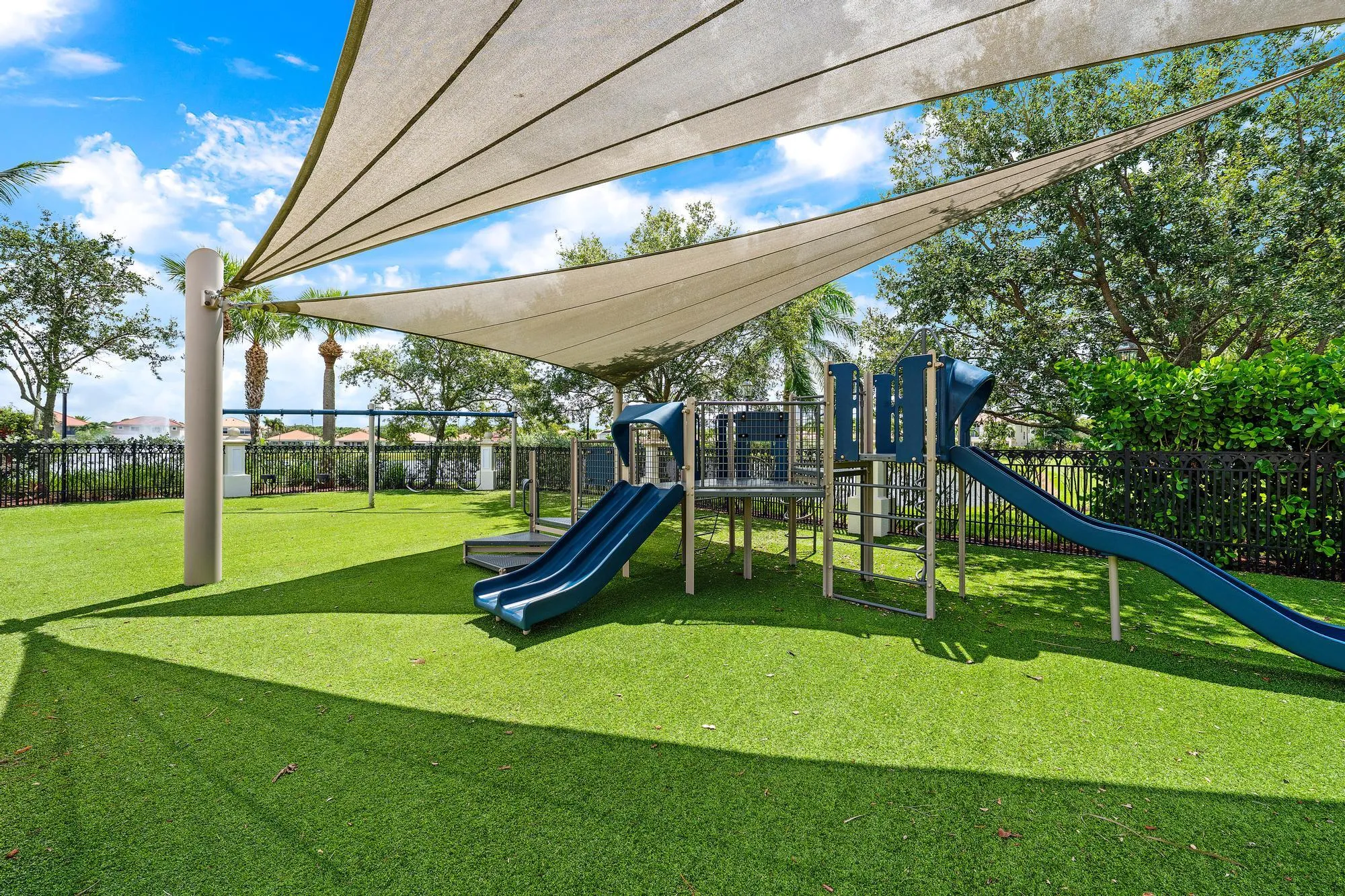 12132 Aviles Cir-44