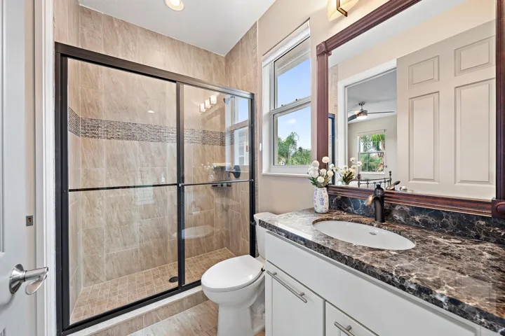 12132 Aviles Cir-16