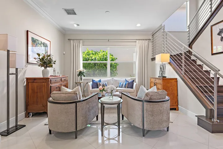 12132 Aviles Cir-1