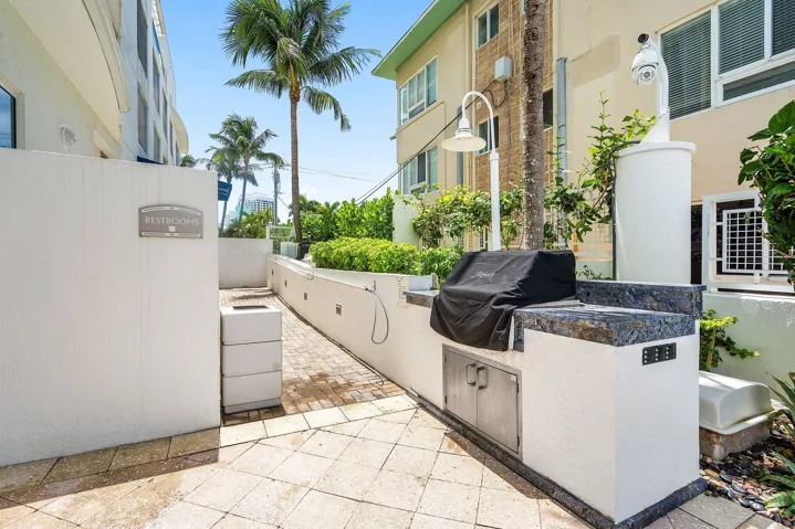 061-715BayshoreDrive-1004-FortLauderdale