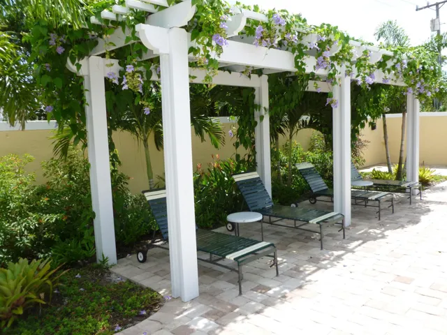 CLUBHOUSE PATIO AREA