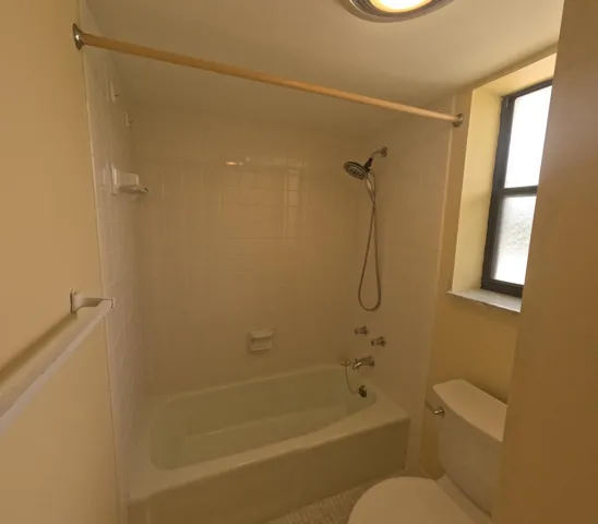 MASTER TUB