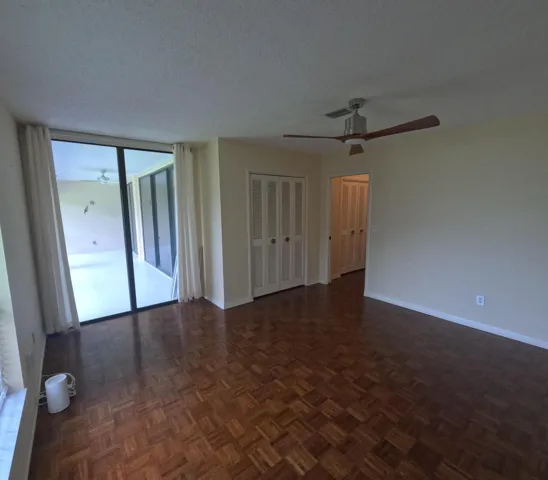 EXIT TO PATIO