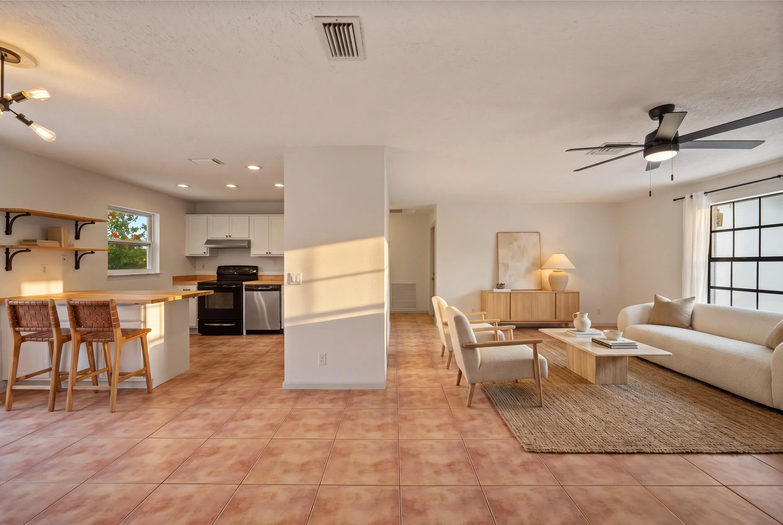 ** Kitchen : Living