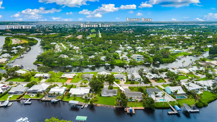 622 SW Pine Tree Lane-8