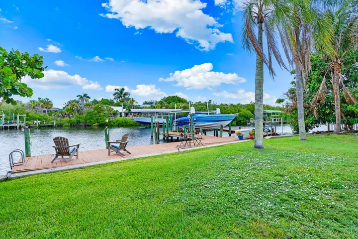 622 SW Pine Tree Lane-44