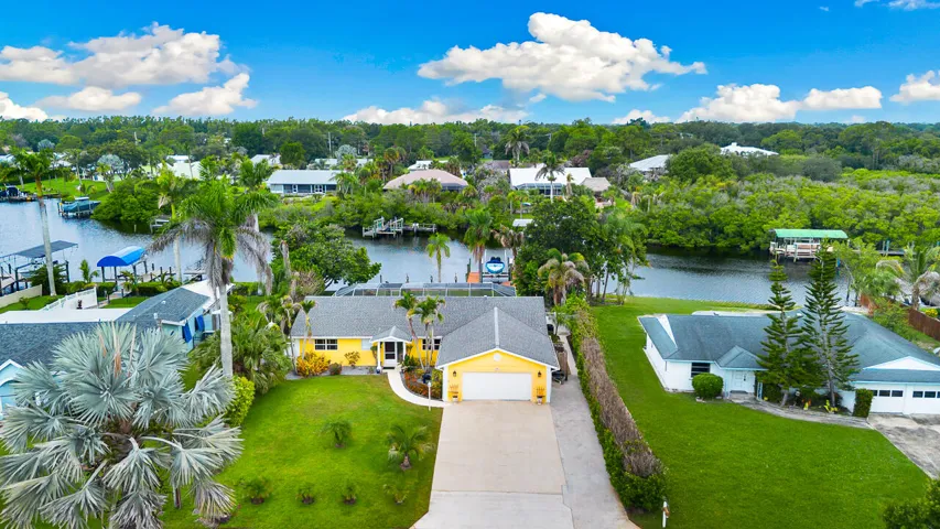 622 SW Pine Tree Lane-1