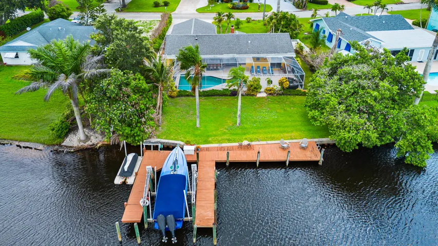 622 SW Pine Tree Lane-6