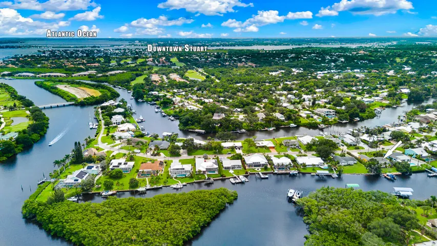 622 SW Pine Tree Lane-9