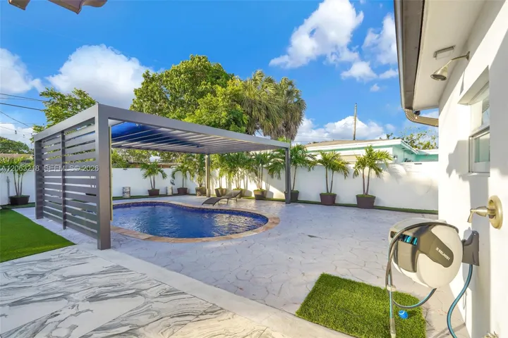 Photo 31